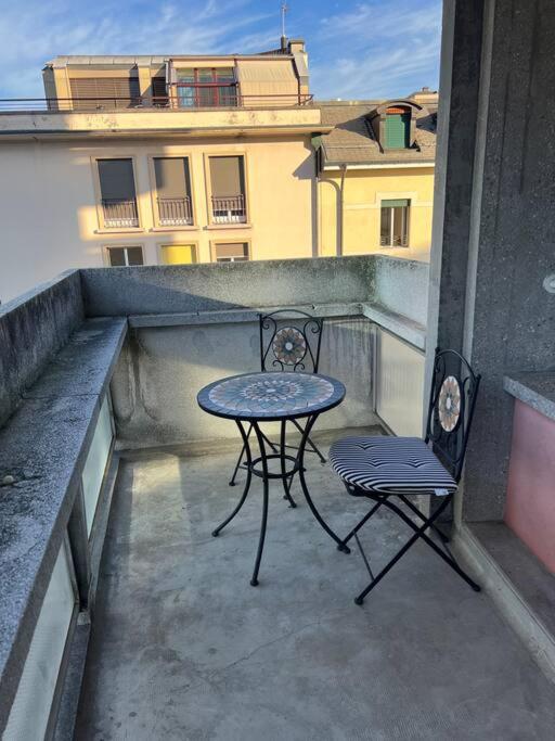 Balkón nebo terasa v ubytování Genève magnifique appartemens aux Eaux vives