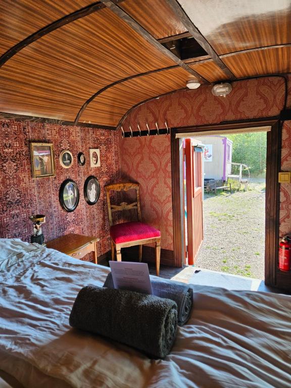 Postel nebo postele na pokoji v ubytování Grand Circus Hotel