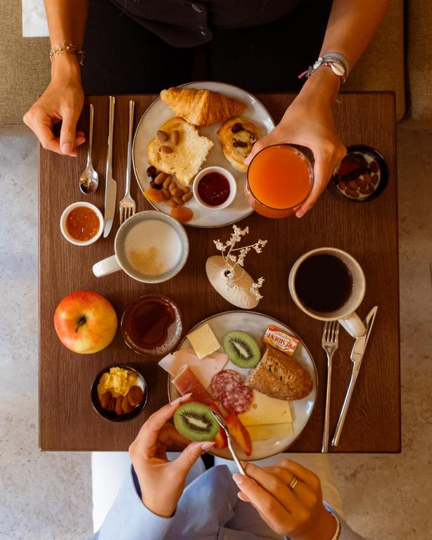 Hôtel BASSS - Resim 18