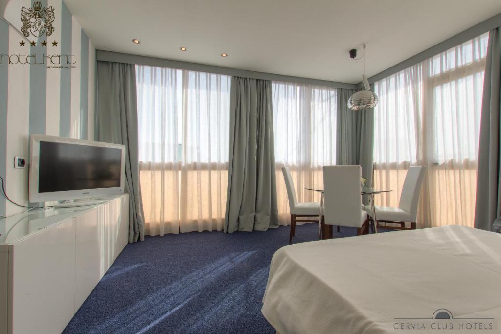 TV a/nebo společenská místnost v ubytování Hotel Kent