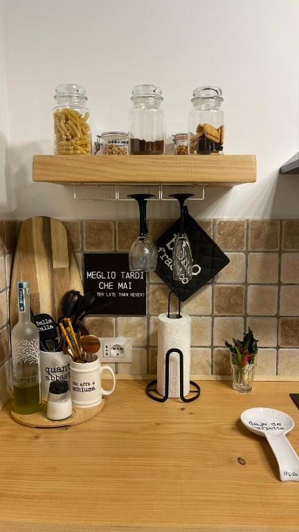 Kuchyň nebo kuchyňský kout v ubytování Koru House Ariccia