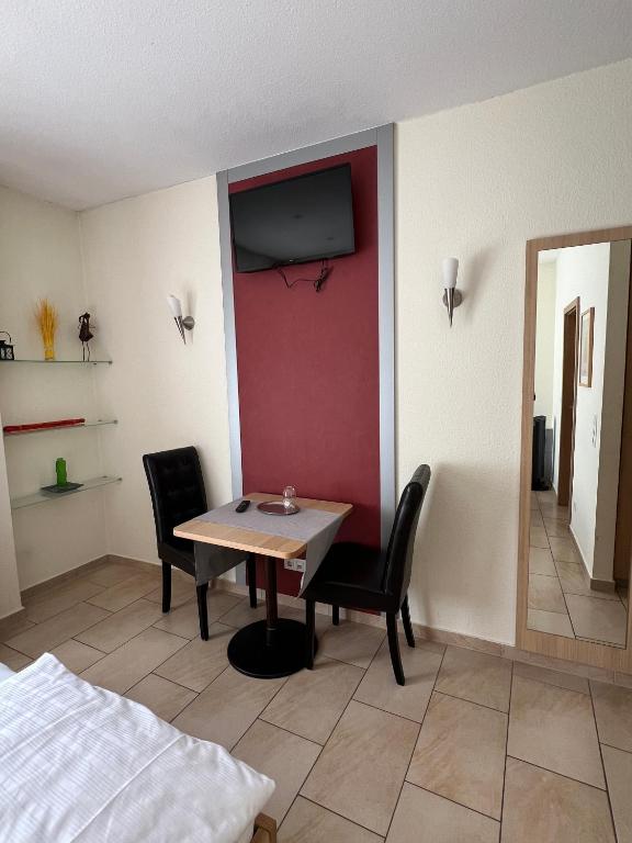 Hotel Pfälzer Hof - Single Room