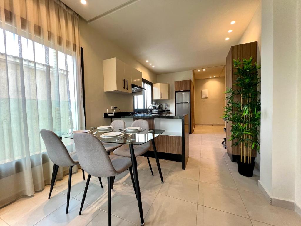 Kuchyň nebo kuchyňský kout v ubytování Seaside Apartments