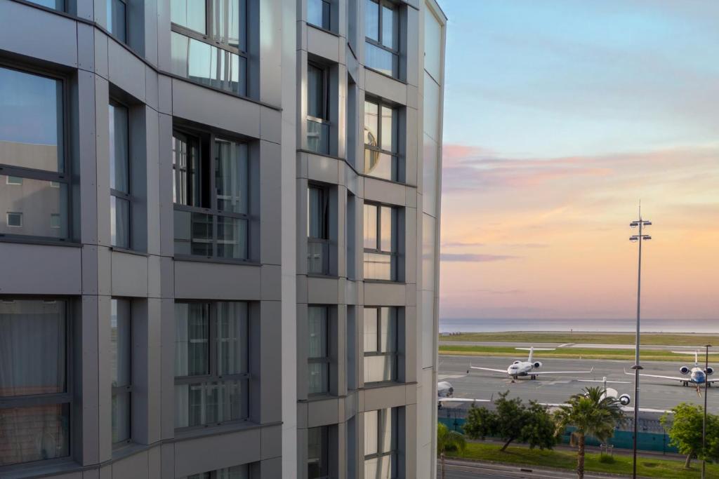 Nemea Appart Hotel Nice Arenas Aéroport - Resim 1