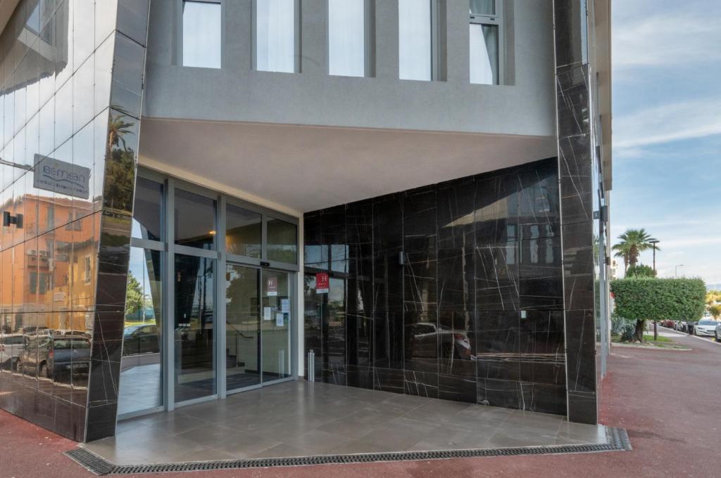 Nemea Appart Hotel Nice Arenas Aéroport - Resim 26