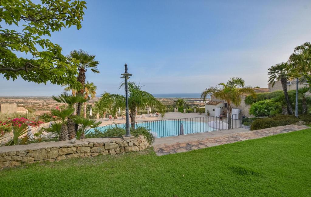 Πισίνα στο ή κοντά στο Nice Home In Ragusa With House Sea View