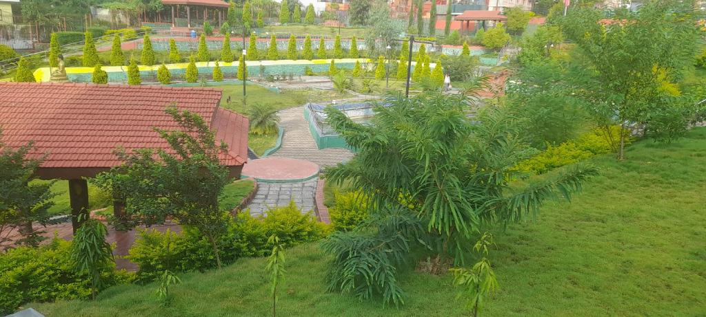 Zahrada ubytování Manaslu Homestay