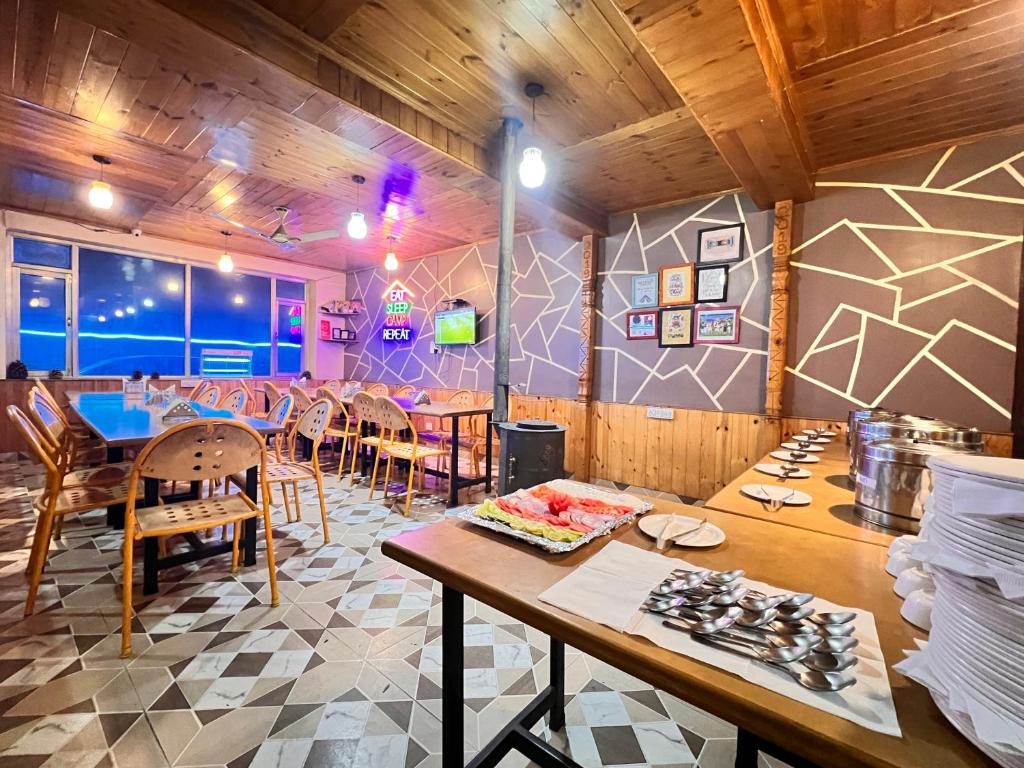 Jídlo v luxury tent nebo okolí