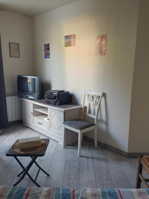 Kuchyň nebo kuchyňský kout v ubytování Nuits Dijon Chambre