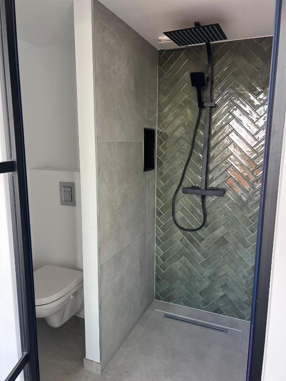 Un baño de Deluxe Studio La Cambre - with view