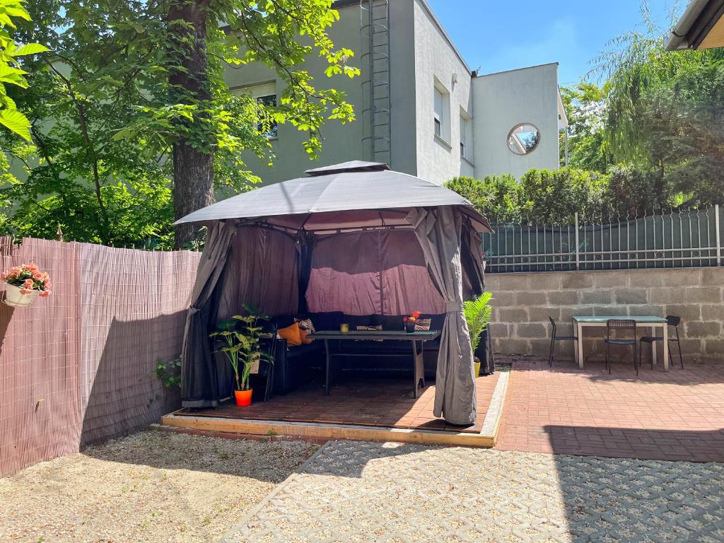 Kép Brand New Garden Flat / Free Parking szállásáról Budapesten a galériában