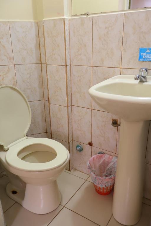Koupelna v ubytování Andes Hostal