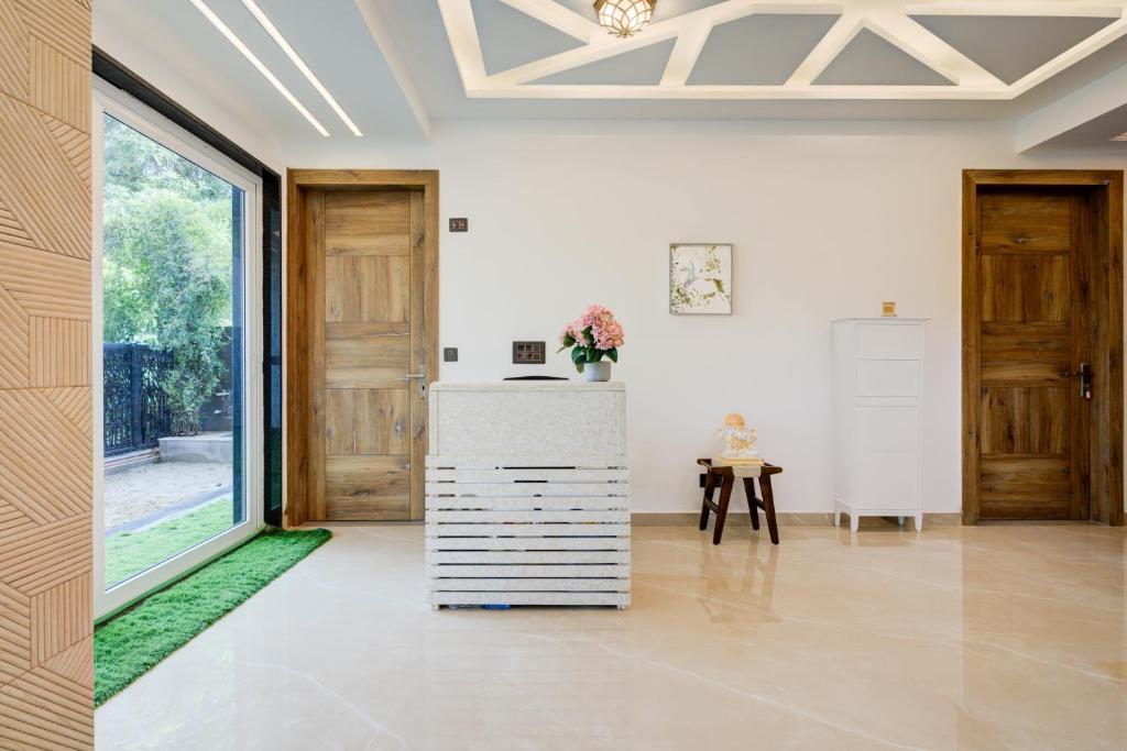 Fotografie z fotogalerie ubytování Amaltaash by Sandane Homes v destinaci Greater Noida