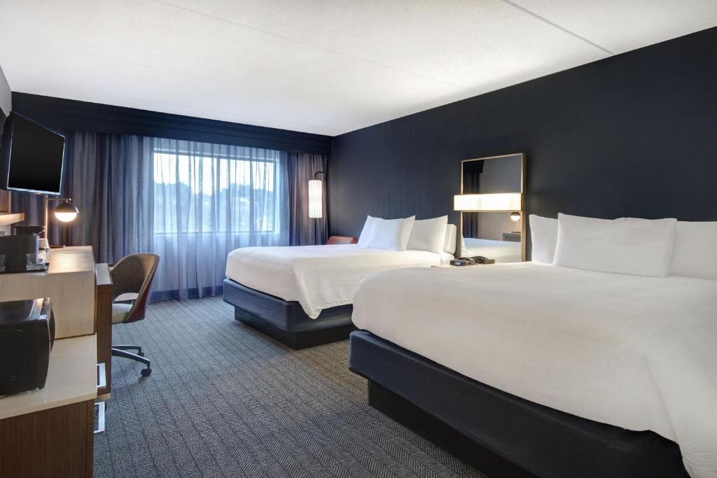 Courtyard by Marriott State College - Habitación Doble Con Dos Camas Queen