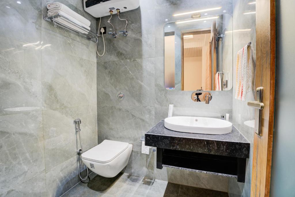 Koupelna v ubytování Amaltaash by Sandane Homes