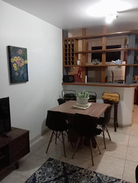 Kuchyň nebo kuchyňský kout v ubytování Residencial com Serviço
