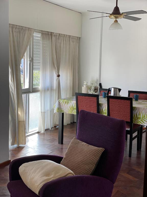 Posezení v ubytování Lindo Departamento Centro San Nicolás Con Cochera