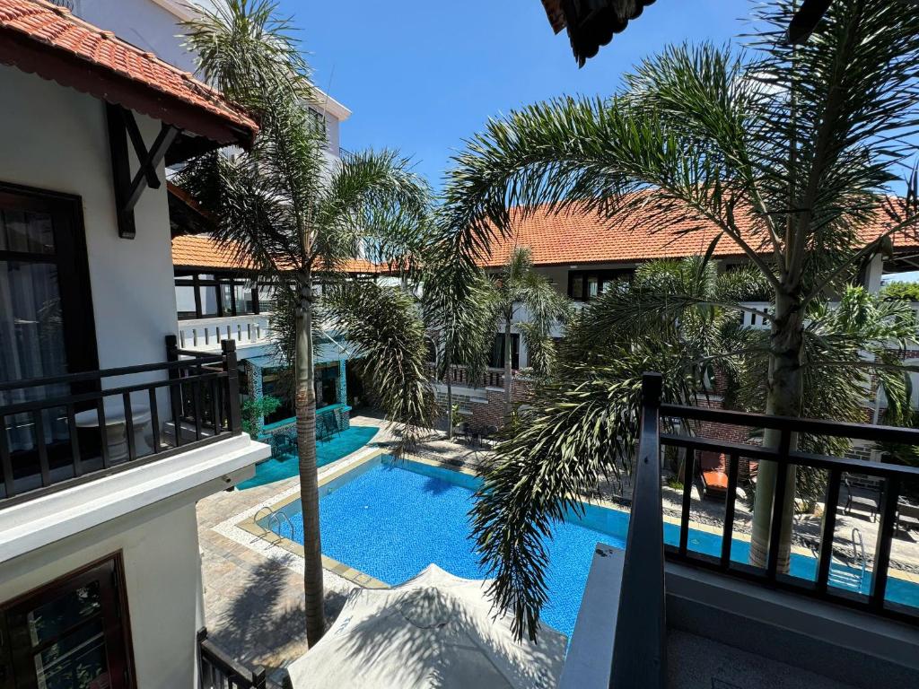 Suite Nhìn ra Hồ bơi