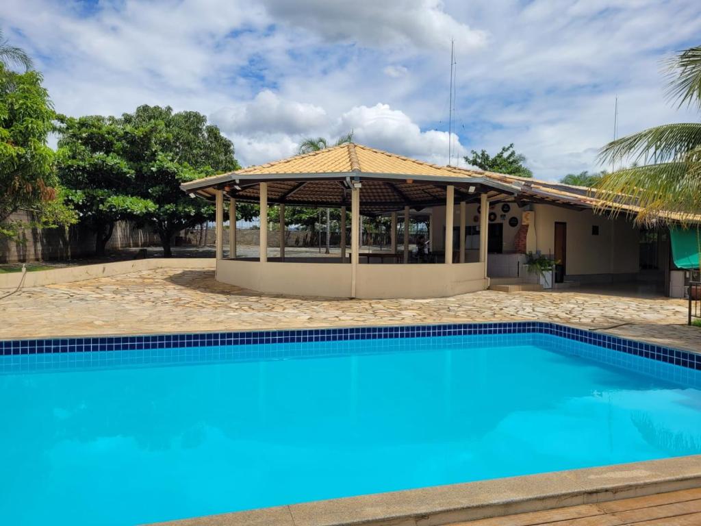 Πισίνα στο ή κοντά στο Casa do Lago com Piscina