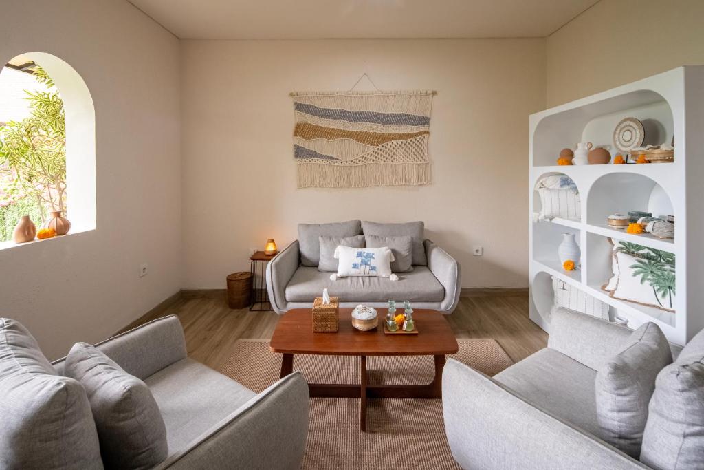 Posezení v ubytování Kayumas Seminyak Resort