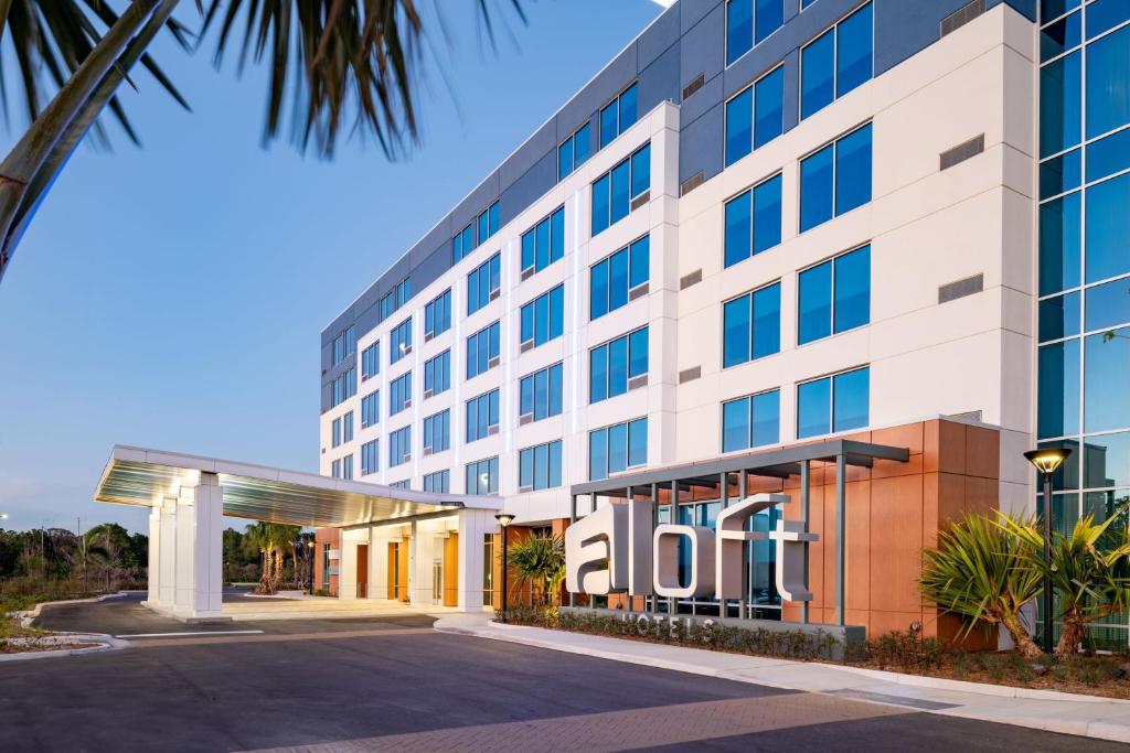Aloft by Marriott Orlando Lake Nona photo