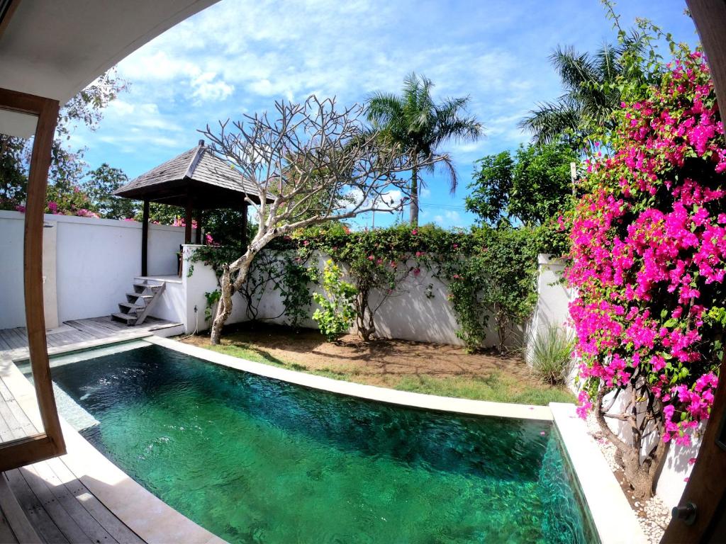 Kokomo Resort Gili Gede - 13