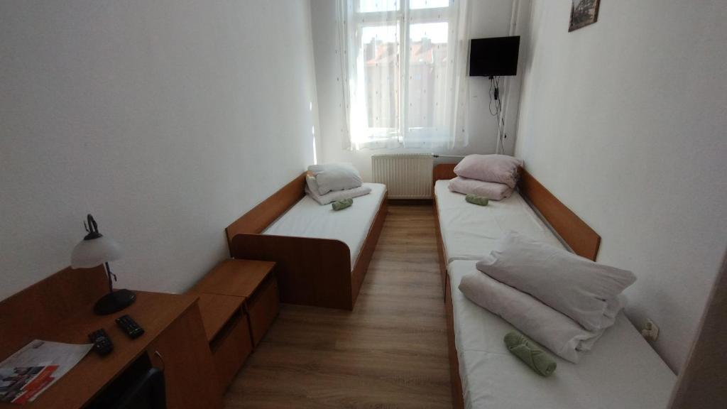 Galeona - Hotel turystyczny - Driepersoonskamer Met Gedeelde Badkamer