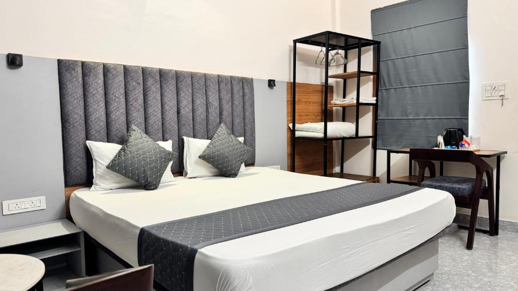 Postel nebo postele na pokoji v ubytování Hotel Insta 18