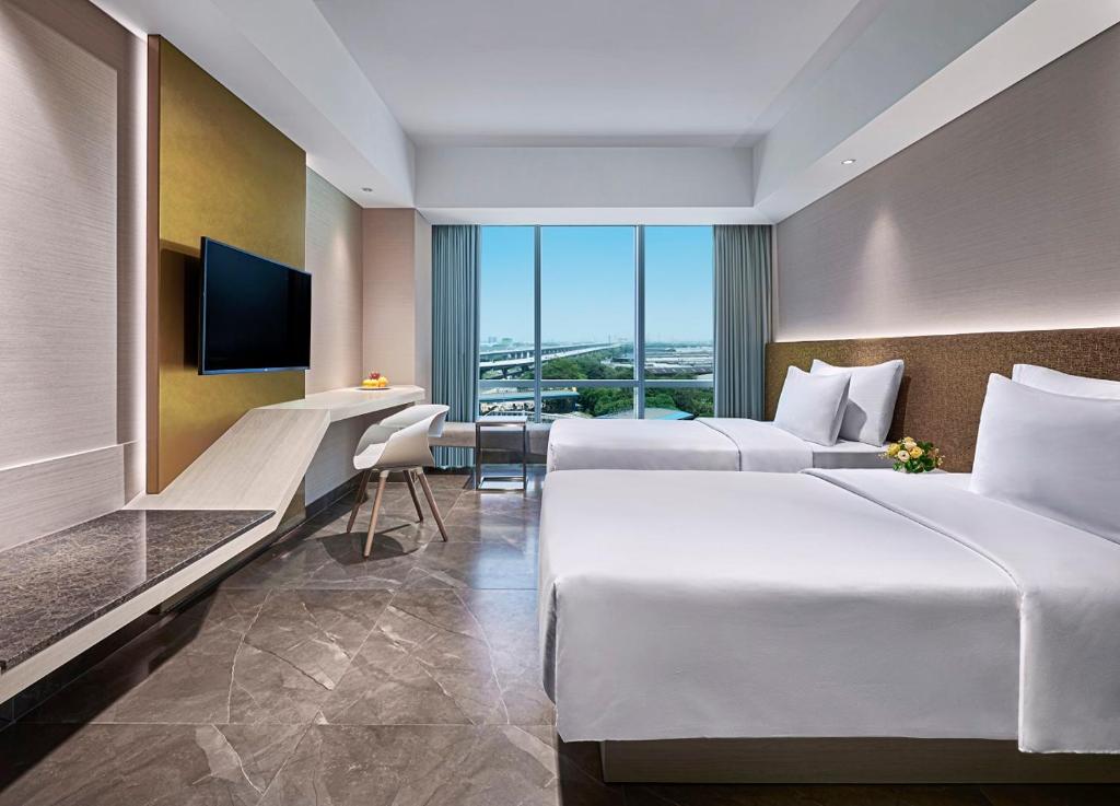 Nuanza Hotel & Convention Cikarang - Deluxe Twin Room