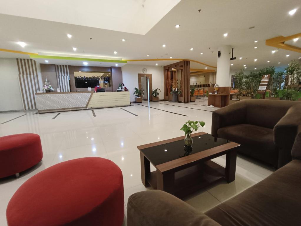 Posezení v ubytování Halogen Hotel Airport Surabaya