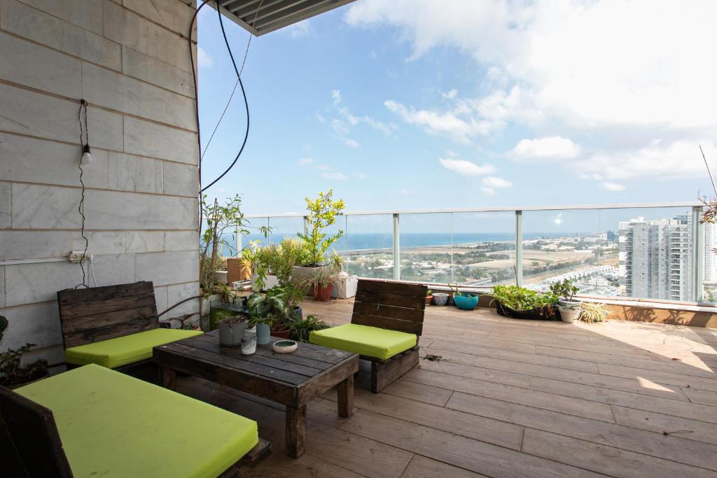 Tirat Carmel Penthouse - Apartment