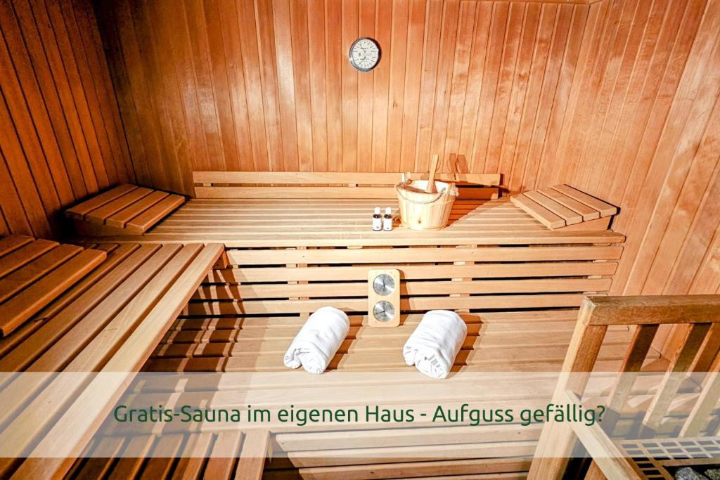 Fotografie z fotogalerie ubytování Luxus-Villa mit Indoorpool, Sauna & offenem Kamin v destinaci Siegsdorf