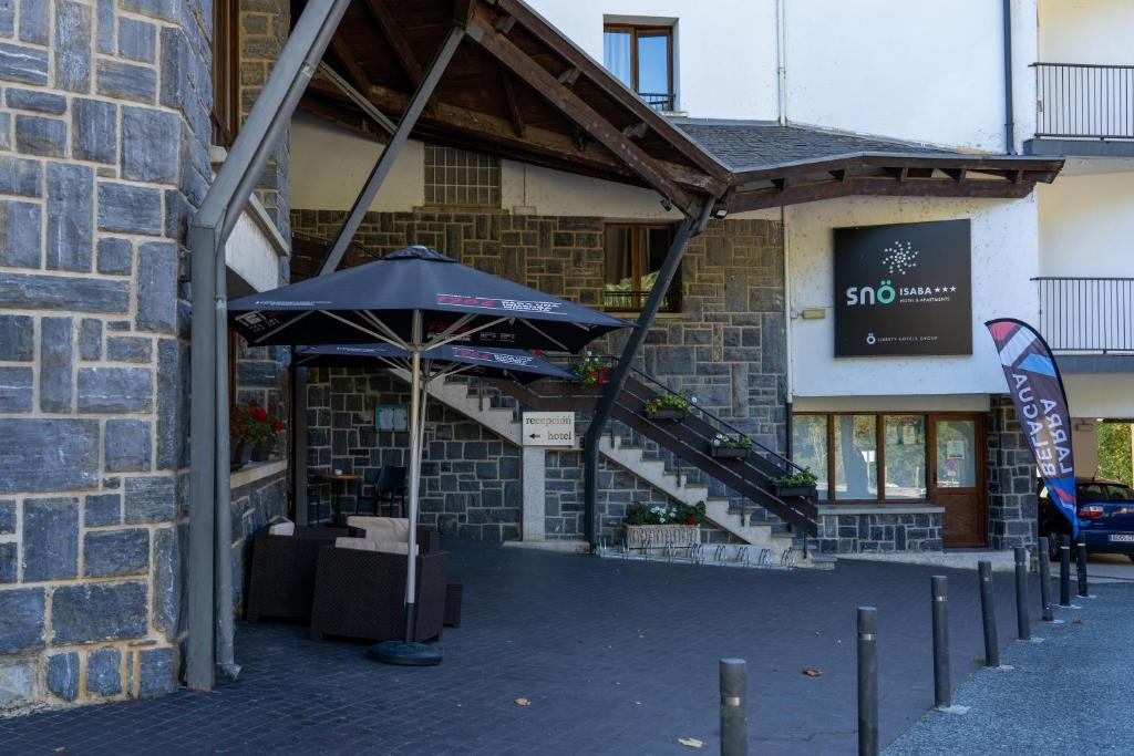 Budova, kde se aparthotel nachází