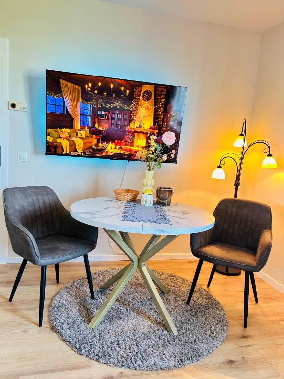 TV a/nebo společenská místnost v ubytování Best Place to Stay - Dresden