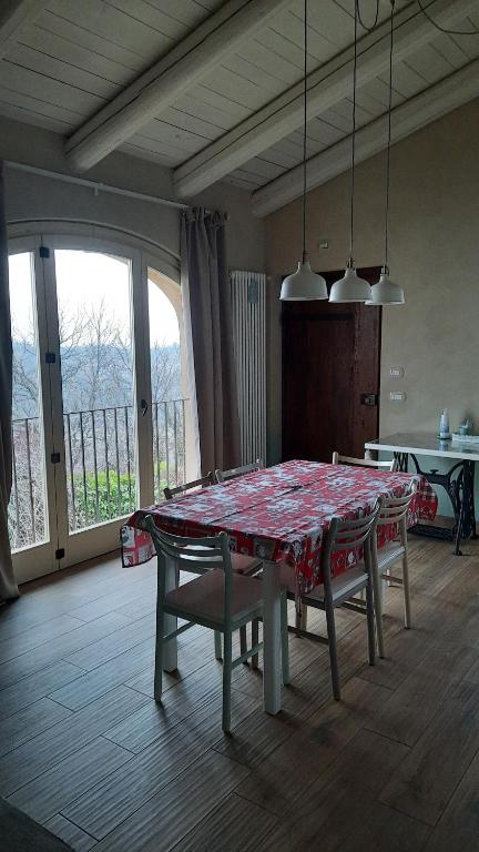 Fotografie z fotogalerie ubytování Casa Nonna Ada v destinaci Cisterna dʼAsti