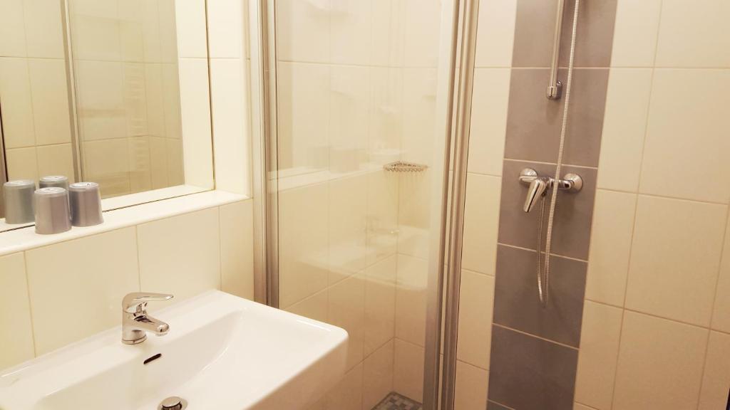 Koupelna v ubytování Gasthof Hotel Zur goldenen Krone