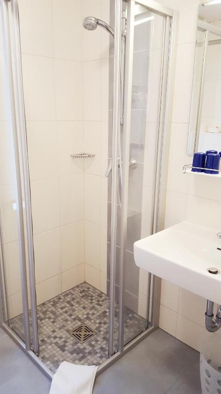 Koupelna v ubytování Gasthof Hotel Zur goldenen Krone
