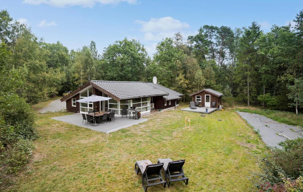 Zahrada ubytování 4 Bedroom Awesome Home In Nexø