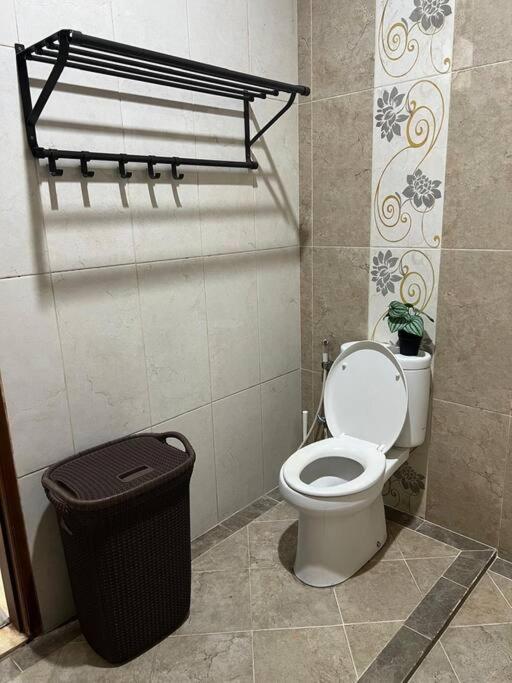 Koupelna v ubytování Durti Indah Homestay