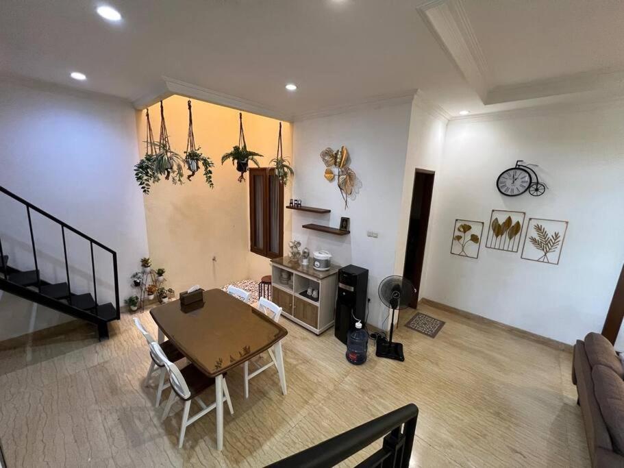 Posezení v ubytování Durti Indah Homestay