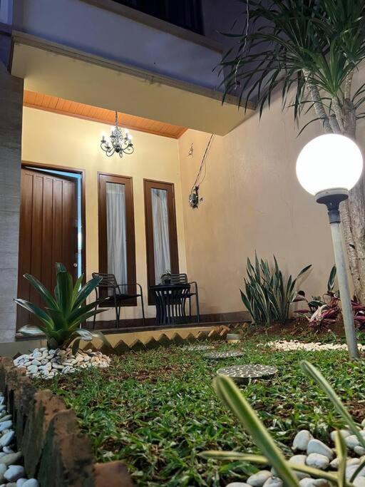 Zahrada ubytování Durti Indah Homestay