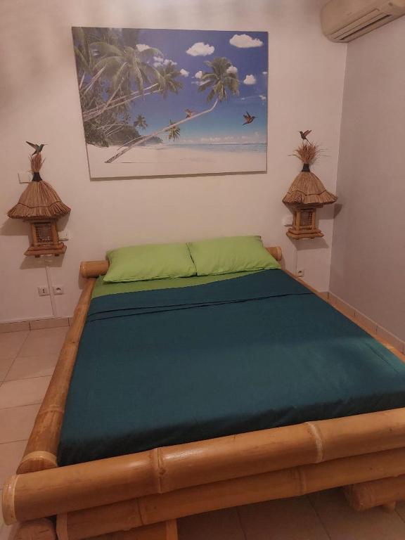 Postel nebo postele na pokoji v ubytování Tuileries Paradise