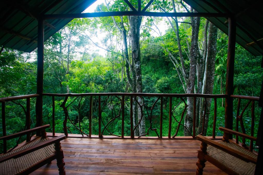 Balkón nebo terasa v ubytování Ella Ecolodge