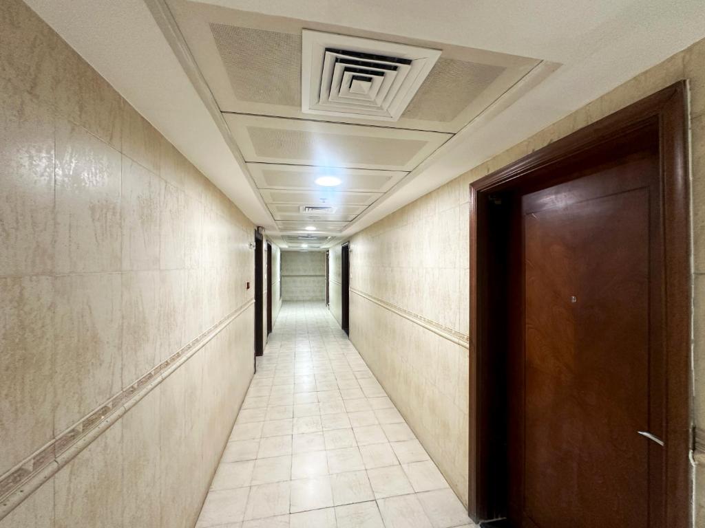 Fotografie z fotogalerie ubytování Nomad Partition Room in Barsha Heights 3 mins to ICM Metro v Dubaji