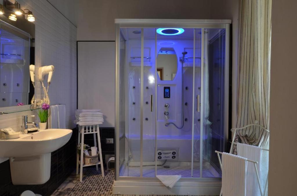 A bathroom at Il Fascino Di Roma