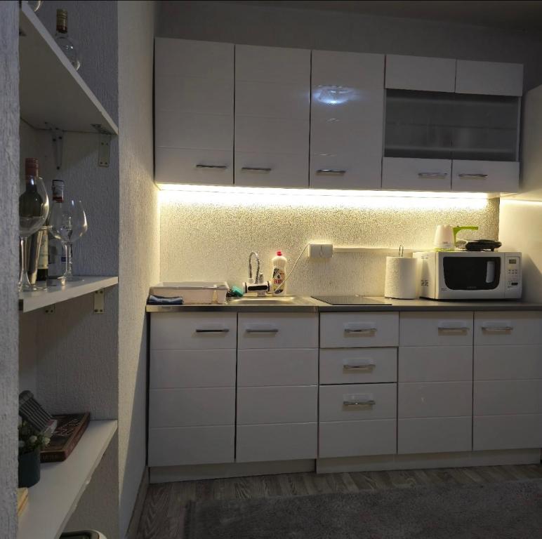 Apartment Center 23 - 4