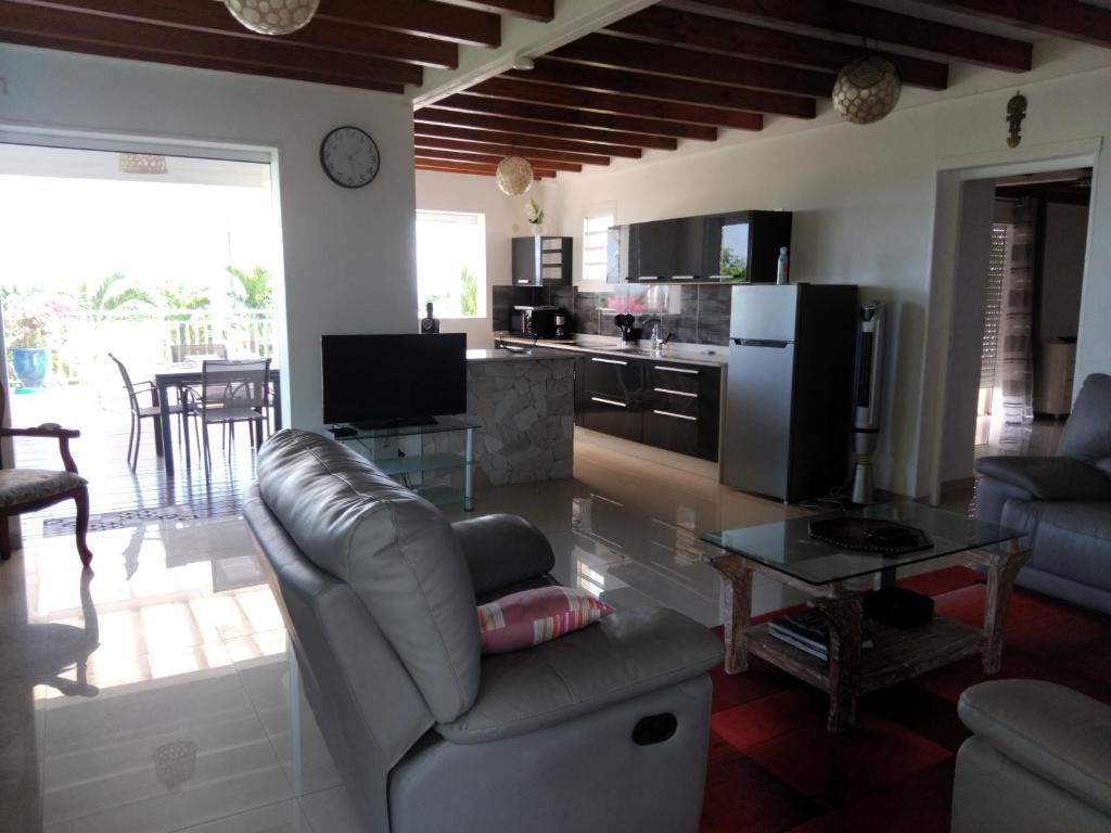 Kuchyň nebo kuchyňský kout v ubytování Kote mer Villa Bayside