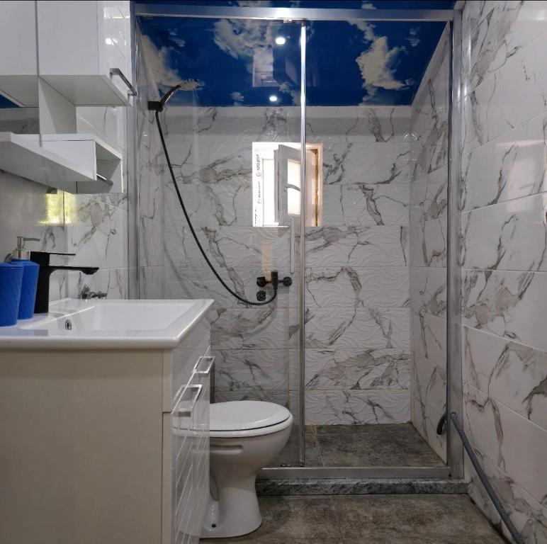 Apartment Center 23 - 8