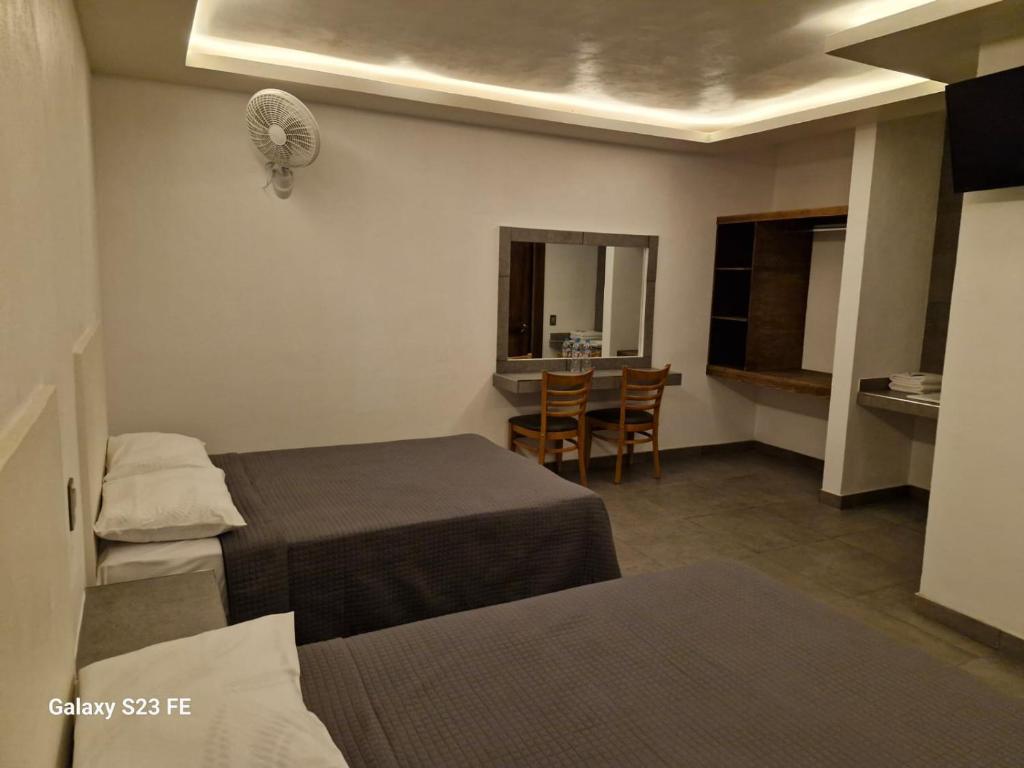 Hotel Nahui - 双床间