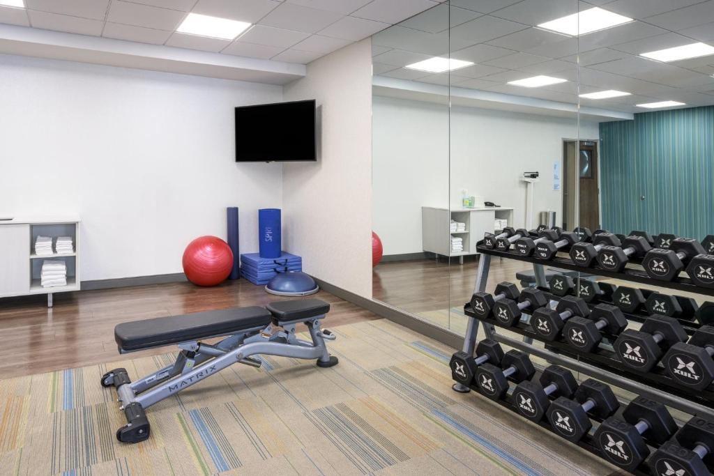 Holiday Inn Express & Suites - Gilbert - East Mesa by IHG photo